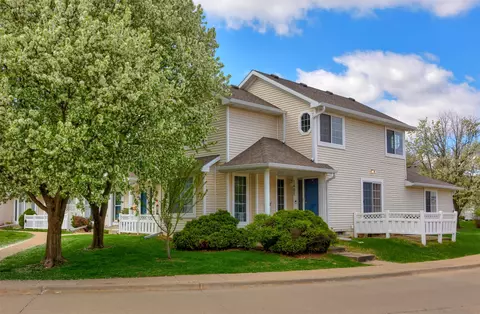 4425 Mills Civic Pkwy #1401, West Des Moines, IA 50265