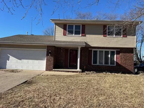 4136 E 23rd St, Des Moines, IA 50317