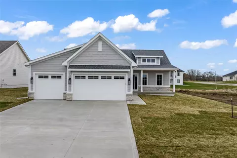 17583 Hammontree Dr, Clive, IA 50325