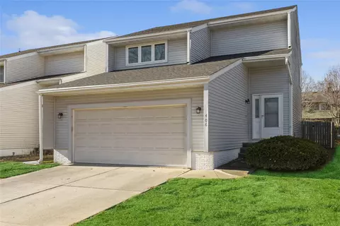 406 51st St, West Des Moines, IA 50265
