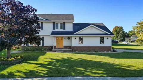 120 Ashland Ct, Waukee, IA 50263