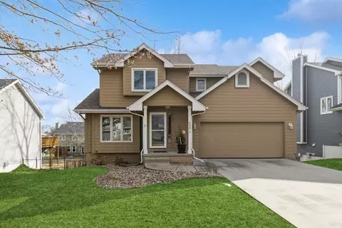 4870 Ashley Park Dr, West Des Moines, IA 50265