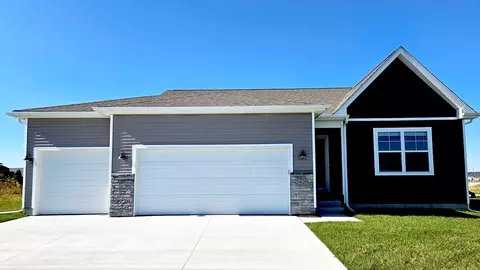 5420 NE Sienna Dr, Ankeny, IA 50021