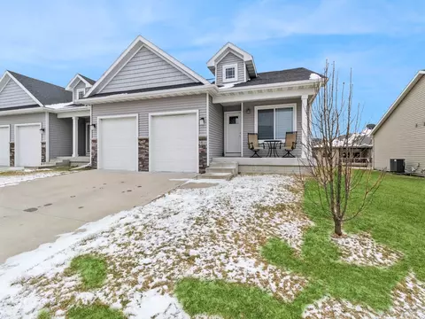 5816 Quarry Dr, Ames, IA 50010