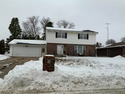 1105 2nd Ave NE, Clarion, IA 50525