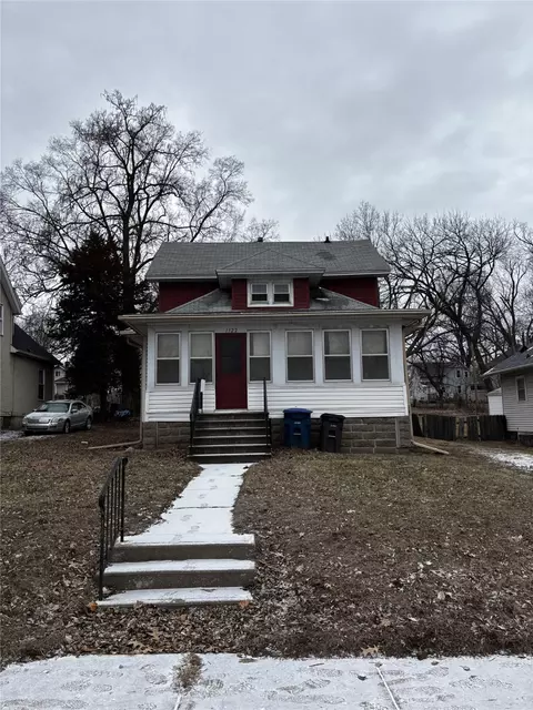 1322 York St, Des Moines, IA 50316
