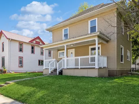 309 W 7th St, Atlantic, IA 50022