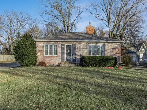 1102 N C St, Indianola, IA 50125
