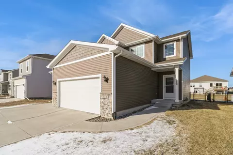 3110 NW 28th St, Ankeny, IA 50023