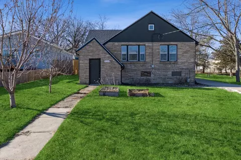 3034 Indianola Ave, Des Moines, IA 50315