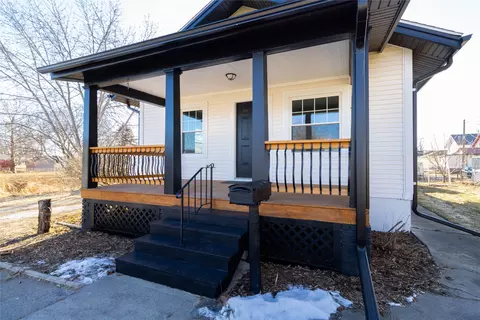 711 Willis Ave, Perry, IA 50220