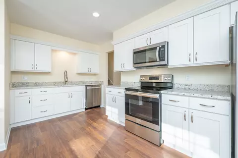 3923 E Ovid Ave, Des Moines, IA 50317