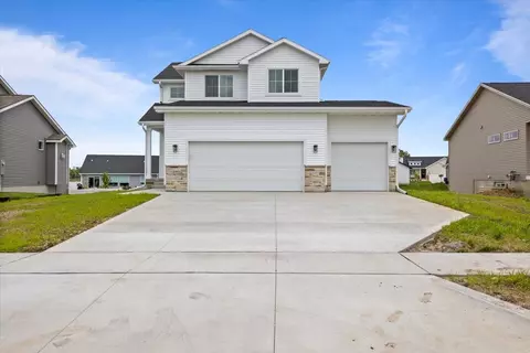 595 NW Prairie Rose Ln, Waukee, IA 50263