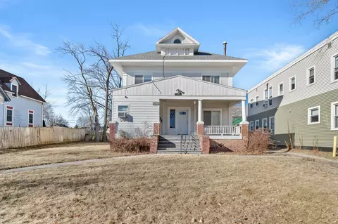 1076 21st St, Des Moines, IA 50311