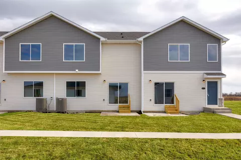 2816 Quartz Ave NE, Bondurant, IA 50035