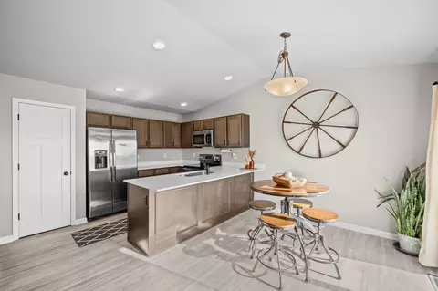 2611 NW 23rd St, Ankeny, IA 50023