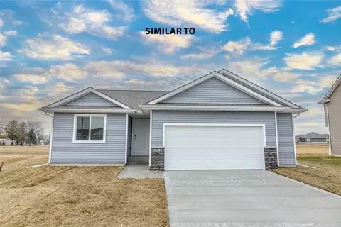 821 3rd St NW, Bondurant, IA 50035