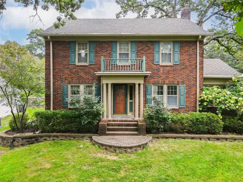 739 53rd St, Des Moines, IA 50312