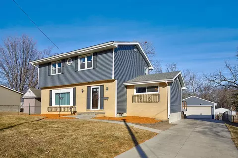 4607 Amick Ave, Des Moines, IA 50310