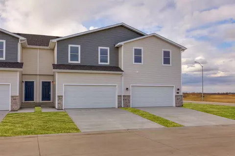 2824 Quartz Ave NE, Bondurant, IA 50035