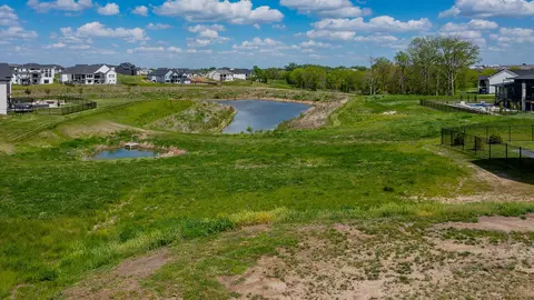 3837 NW 183rd St, Clive, IA 50325