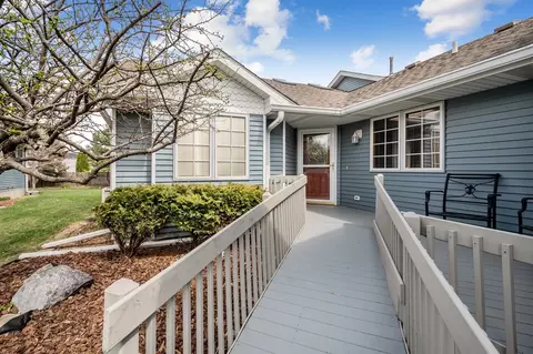305 Laurel St, Waukee, IA 50263