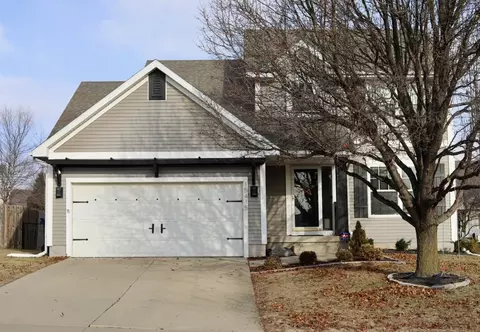 15415 Aurora Ave, Urbandale, IA 50323
