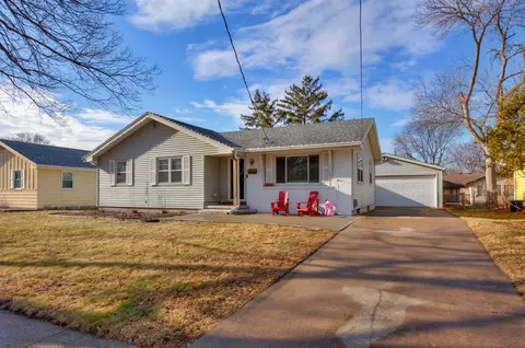 5012 Lyndale Dr, Des Moines, IA 50310