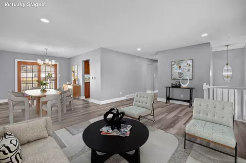 705 41st St, West Des Moines, IA 50265