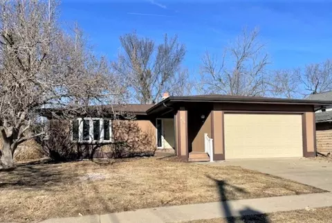 615 8th Ave, Grinnell, IA 50112