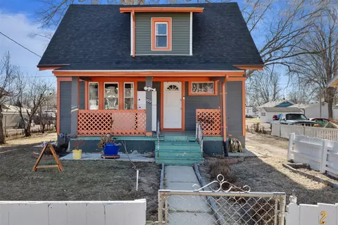 2729 Capitol Ave, Des Moines, IA 50317