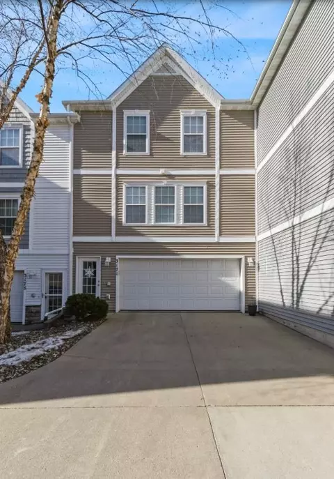 3171 SW Sharmin Ln, Ankeny, IA 50023