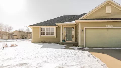 4300 130th Cir, Urbandale, IA 50323