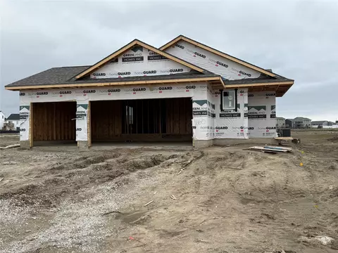 1660 NW Savannah Dr, Ankeny, IA 50023