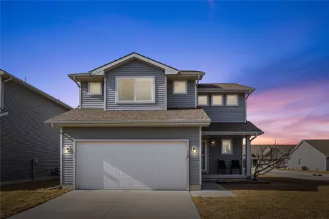 716 Cherry St NW, Bondurant, IA 50035