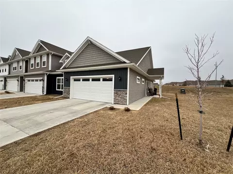 2702 NW 35th Ln, Ankeny, IA 50023