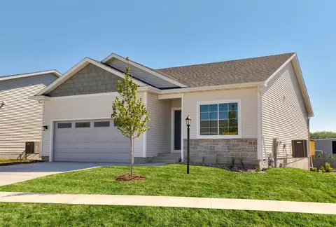 6443 NE 11th Ct, Des Moines, IA 50313