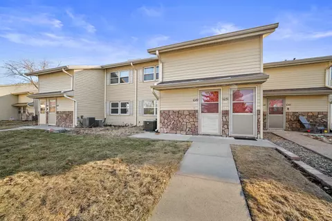 1049 NW Greenwood St, Ankeny, IA 50023