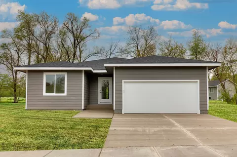 2384 Emma Ave, Des Moines, IA 50321
