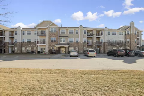 1333 SE University Ave #203, Waukee, IA 50263