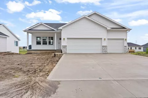 625 NW Georgetown Dr, Waukee, IA 50263