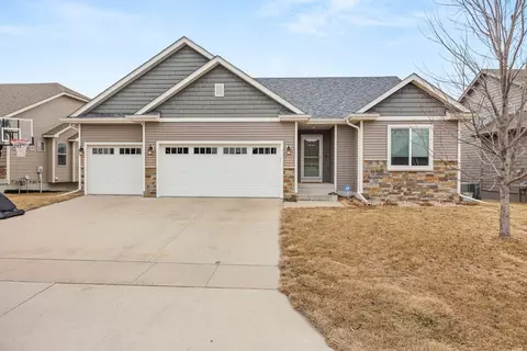 505 SE 17th St, Grimes, IA 50111