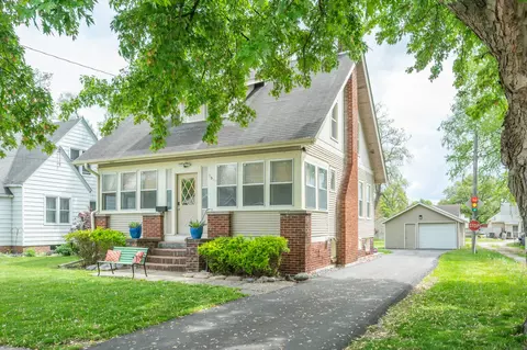 2921 E Grand Ave, Des Moines, IA 50317