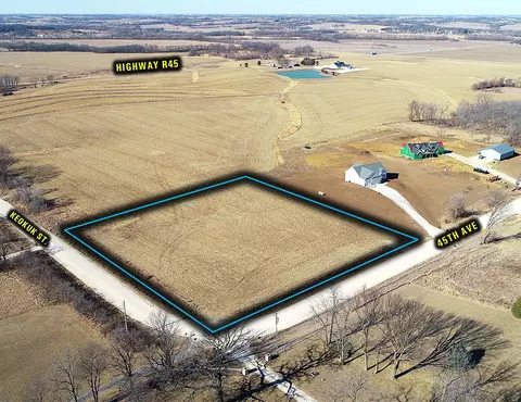 12204 45th Ave, Prole, IA 50229