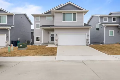 15139 Bellflower Ln, Urbandale, IA 50323