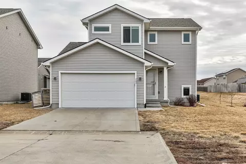 703 Cherry St NW, Bondurant, IA 50035