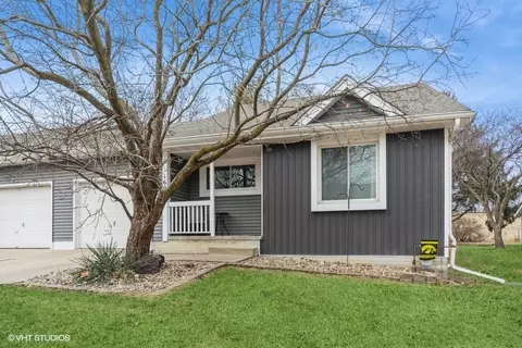160 52nd St, West Des Moines, IA 50265