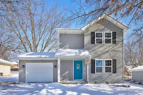 1260 Hardin Dr, Carlisle, IA 50047