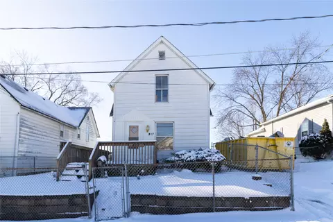 817 Walker St, Des Moines, IA 50316