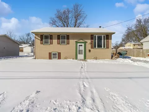 506 7th Ave SE, Altoona, IA 50009